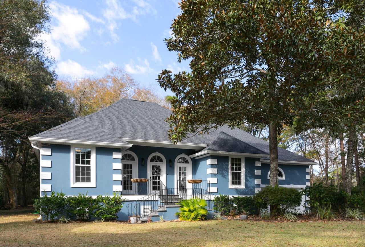 3235 Waverly Lane - Photo 1