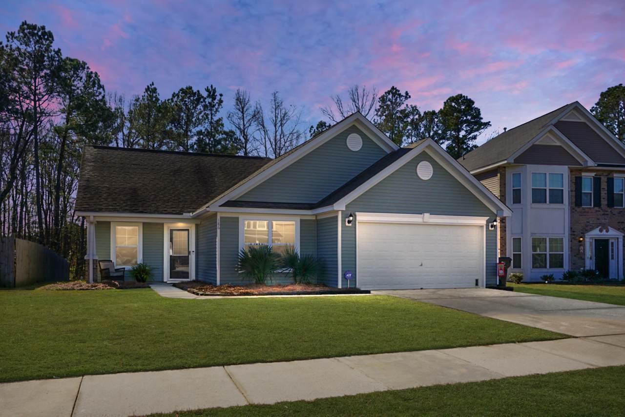 186 Charlesfort Way - Photo 1