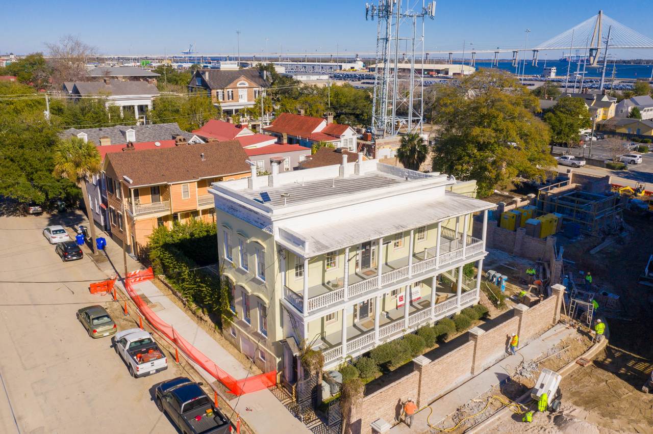 80 Alexander Street - Photo 1