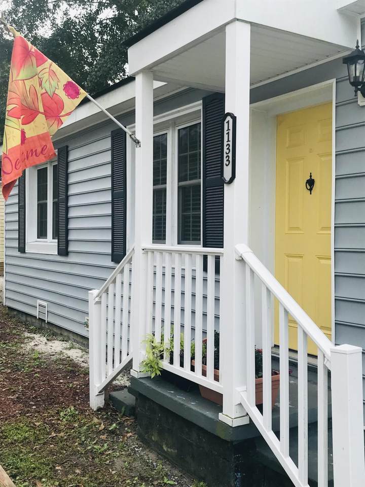 1133 Brody Avenue - Photo 1