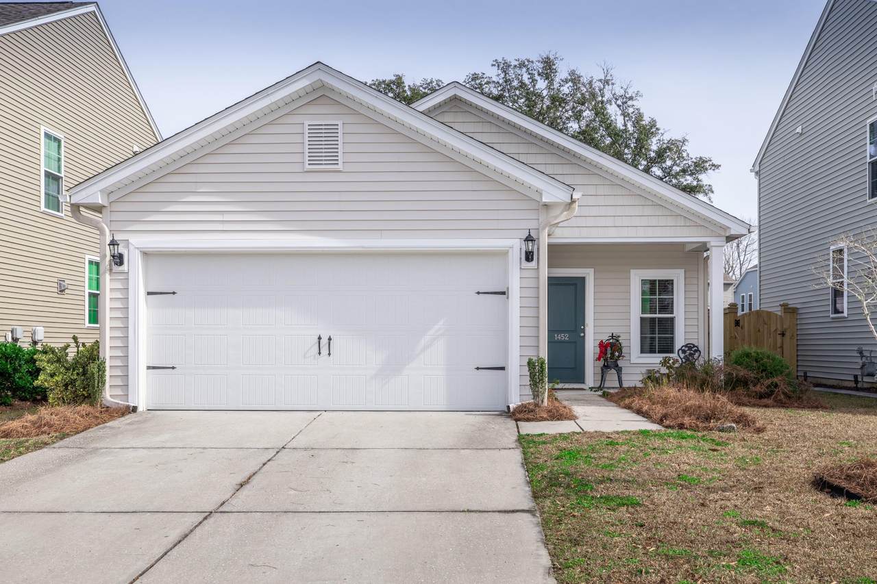 1452 Oldenburg Drive - Photo 1