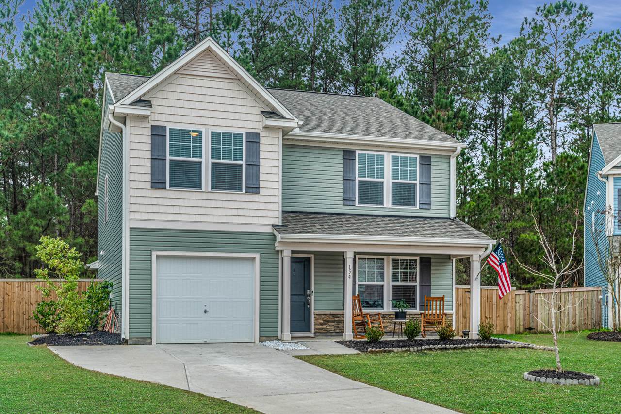 154 Rockingham Way - Photo 1