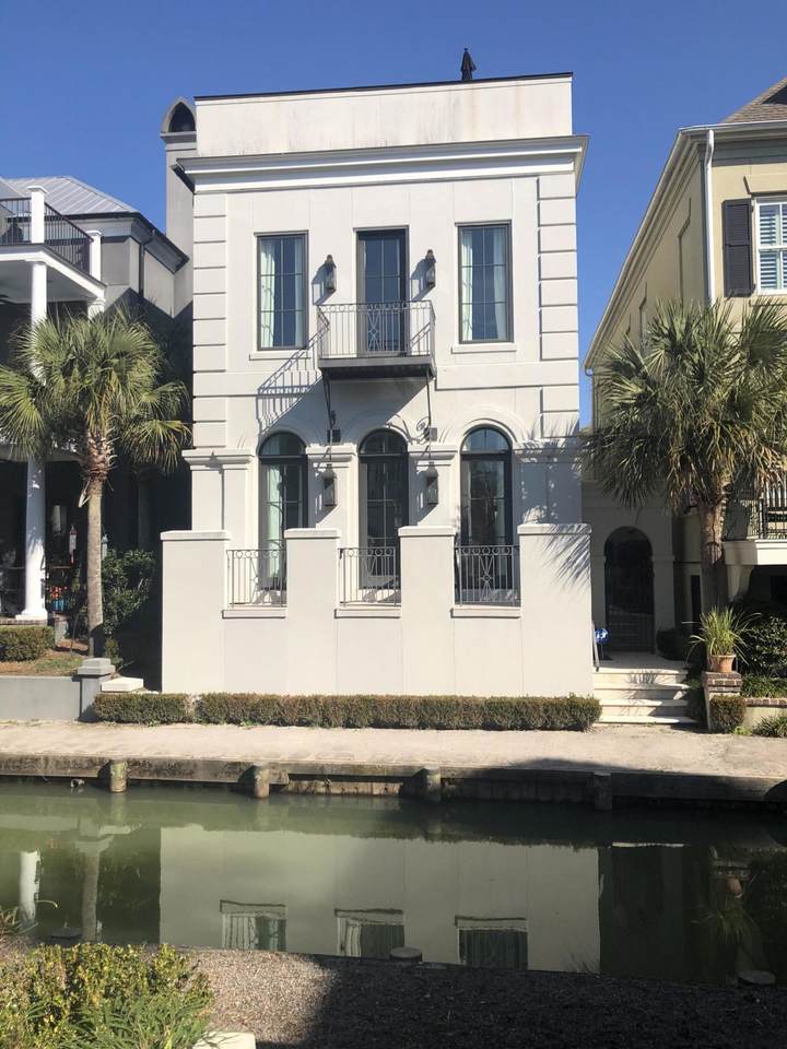 47 Rialto Road - Photo 1