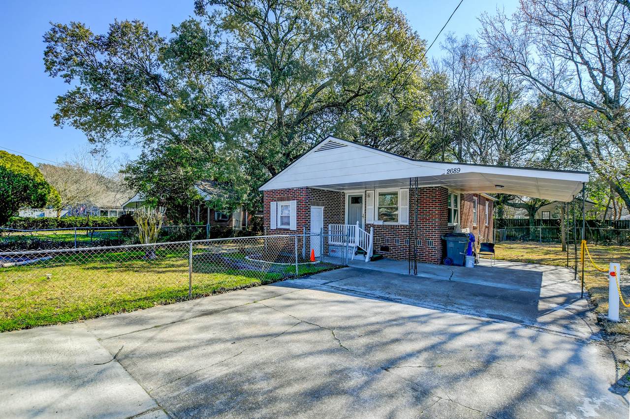 2689 Louise Drive - Photo 1