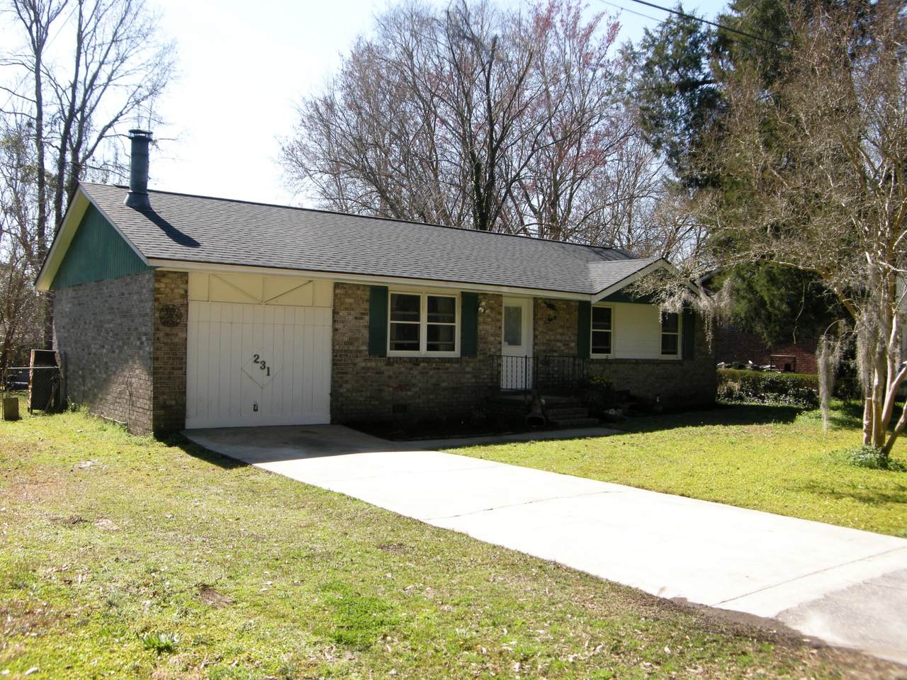 231 Tupperway Drive - Photo 1