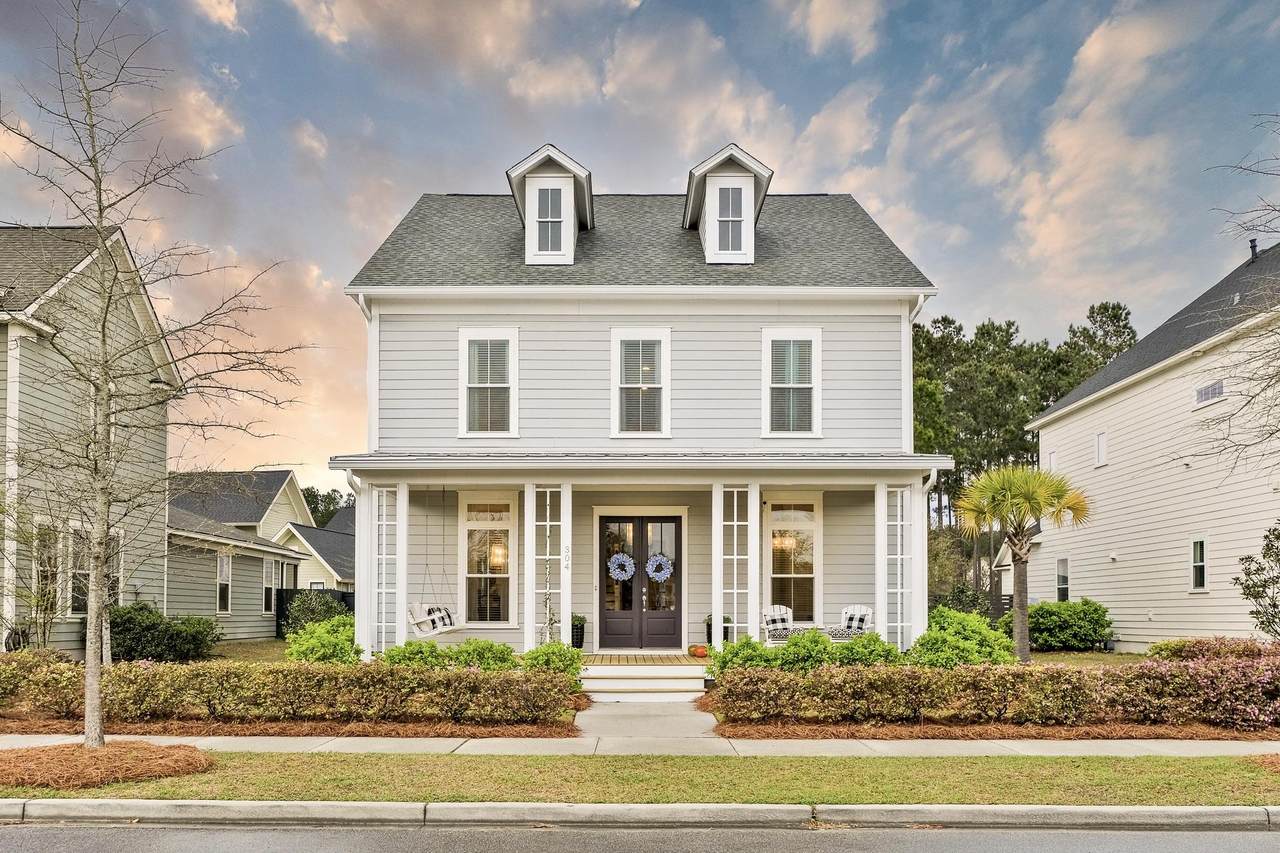 304 Oak Park Street - Photo 1