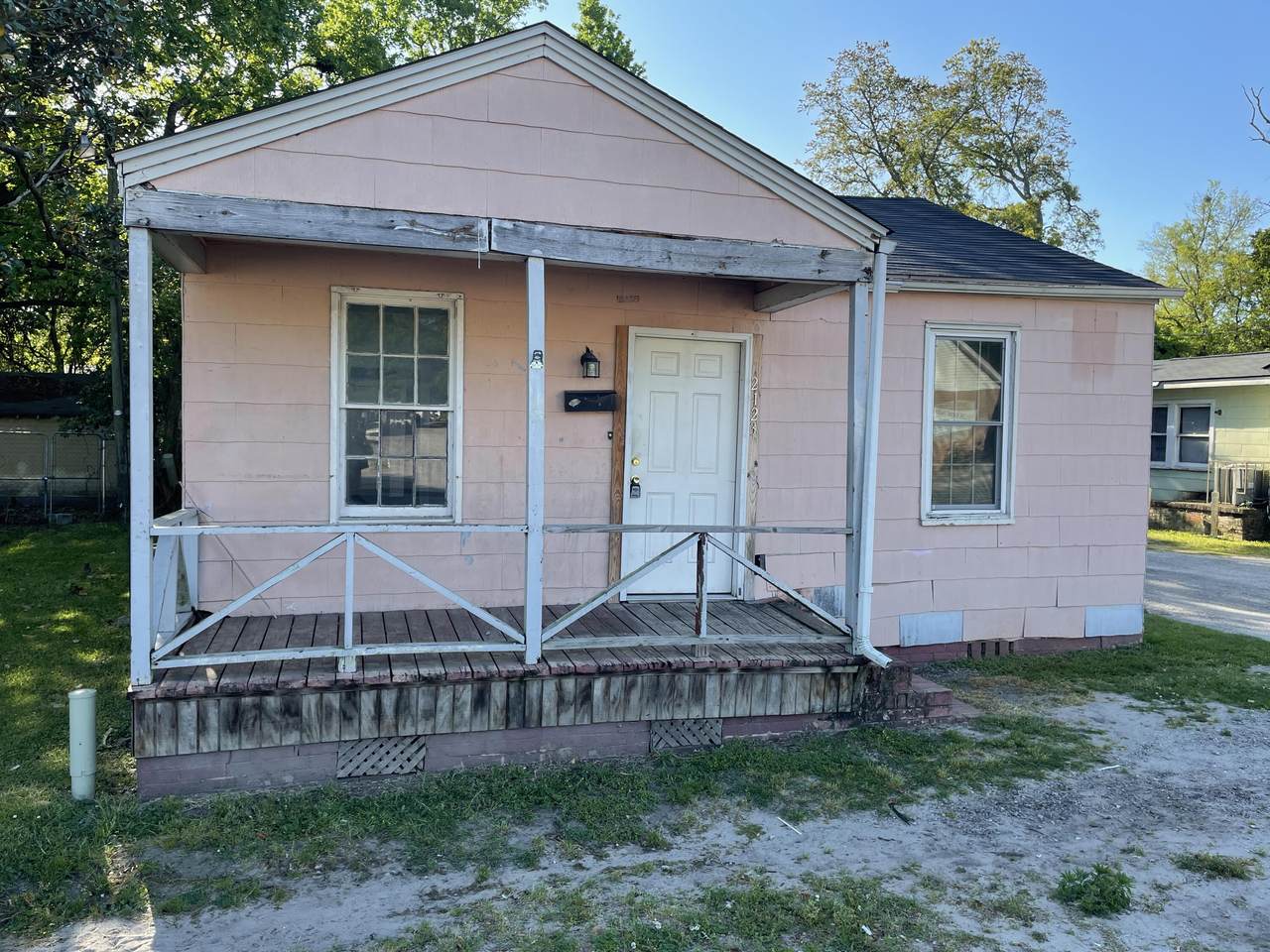 2123 Cosgrove Avenue - Photo 1