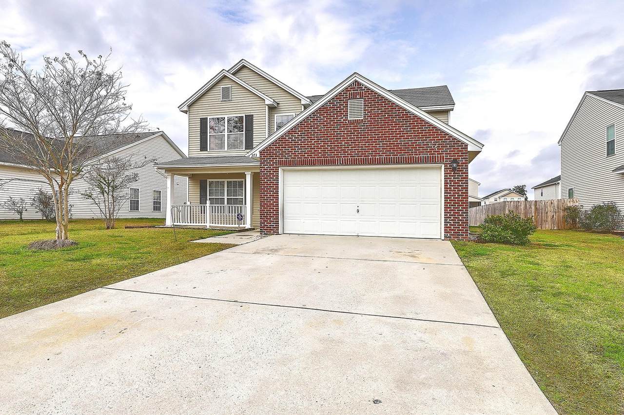 273 Clayburne Drive - Photo 1