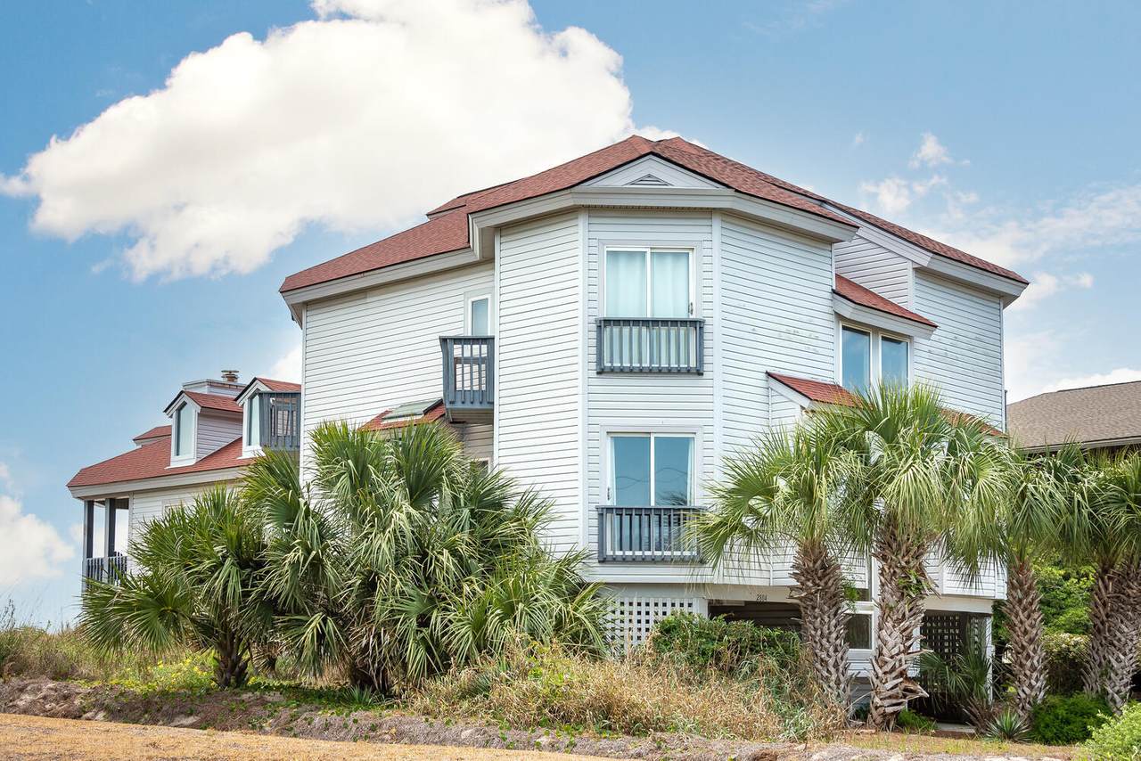 2804 Point Street - Photo 1