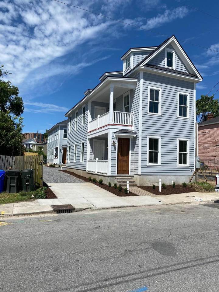 9 A&B Hanover Street - Photo 1