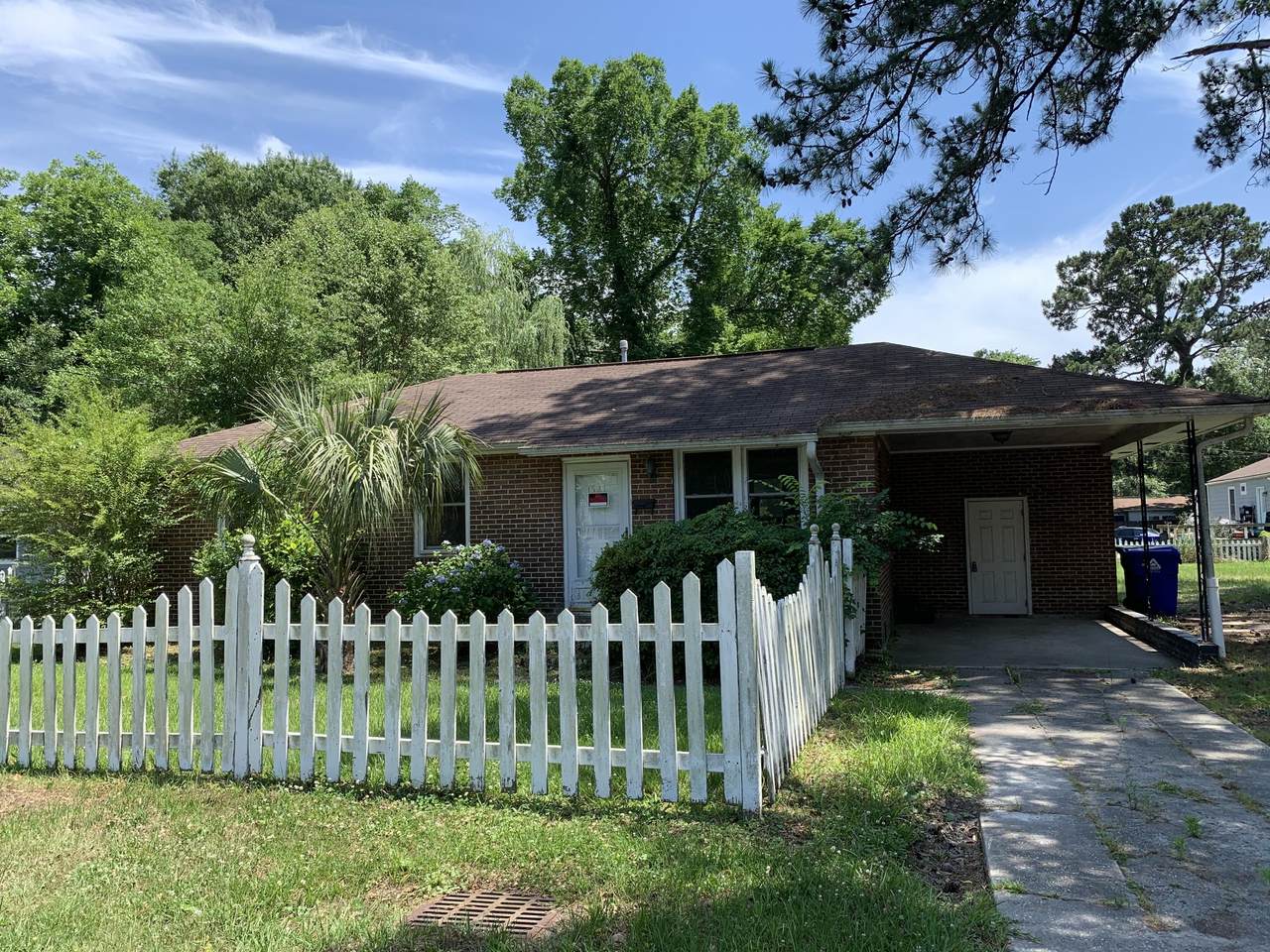 1521 Balsam Street - Photo 1