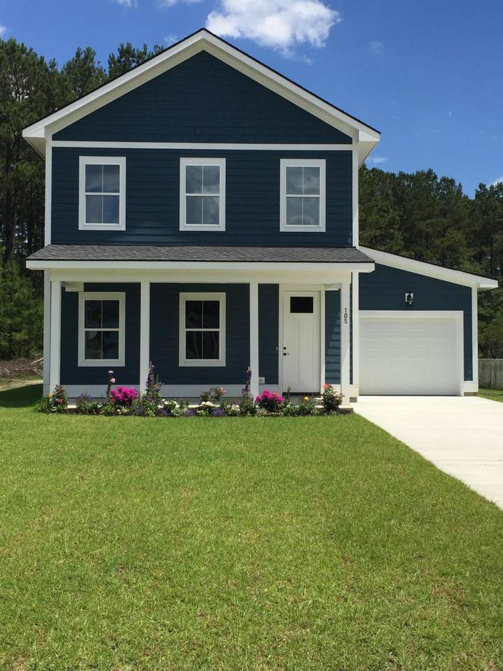 450 Sablewood Drive - Photo 1