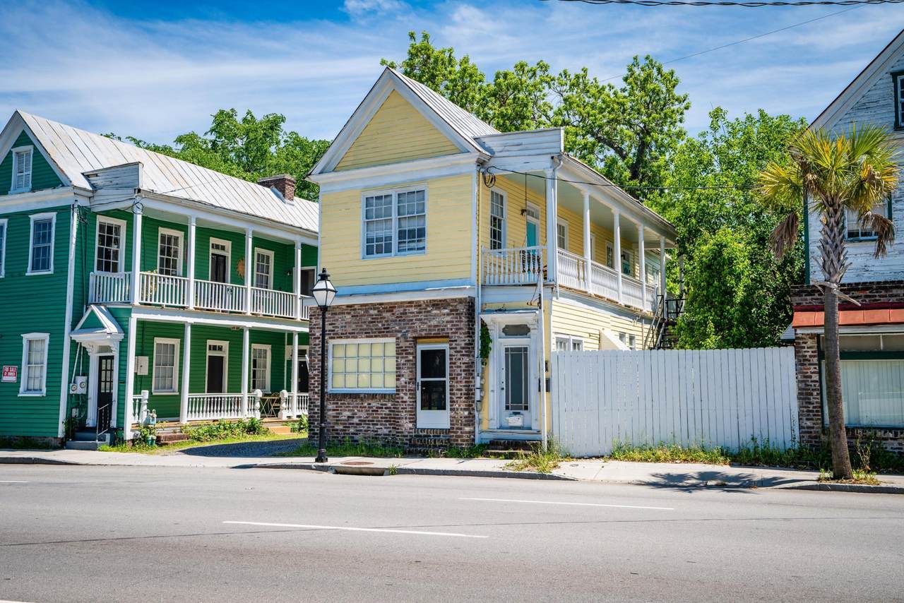 201 Spring Street - Photo 1