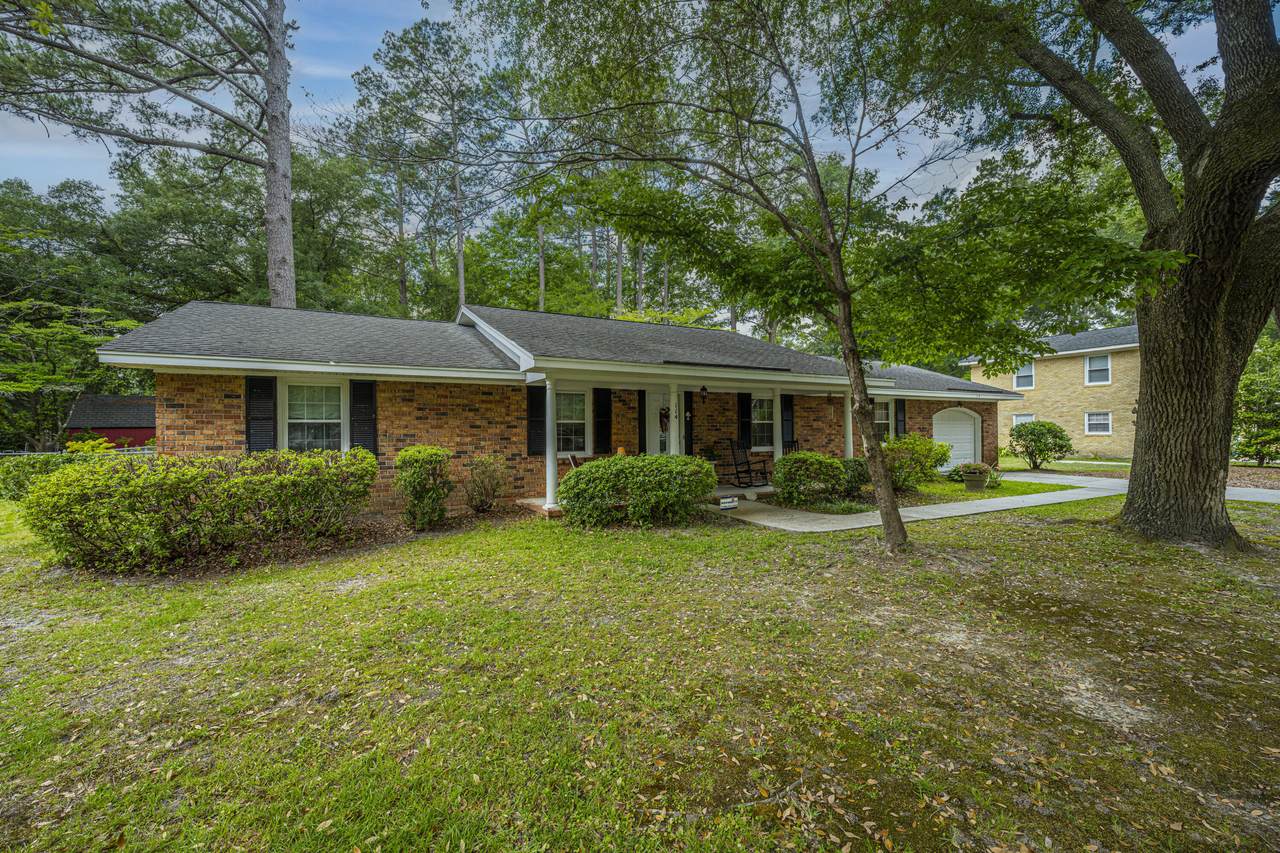 114 Arbor Road - Photo 1