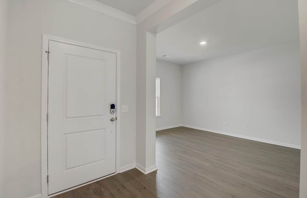 279 Belfort Place - Photo 1