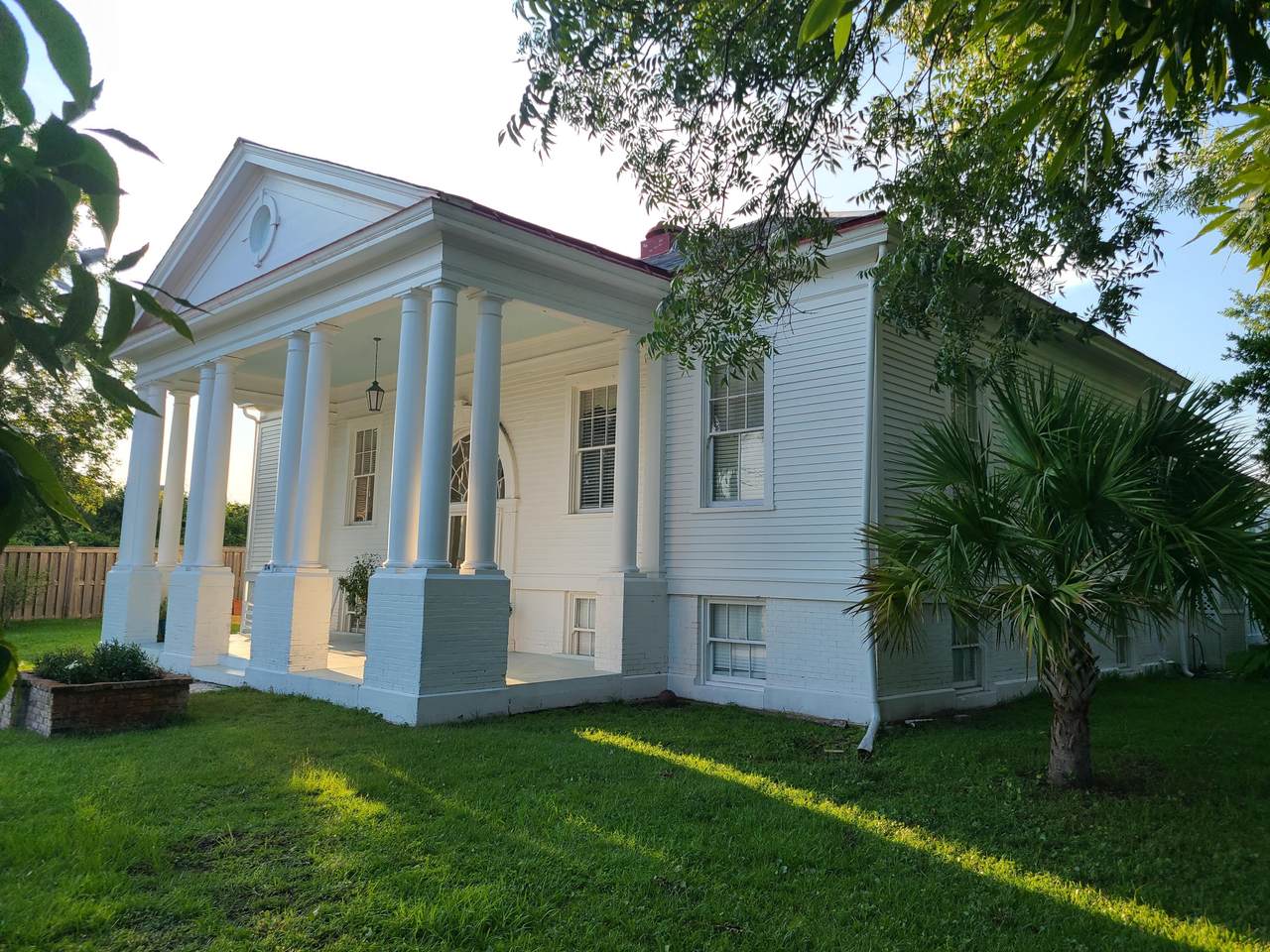 1714 Middle Street - Photo 1