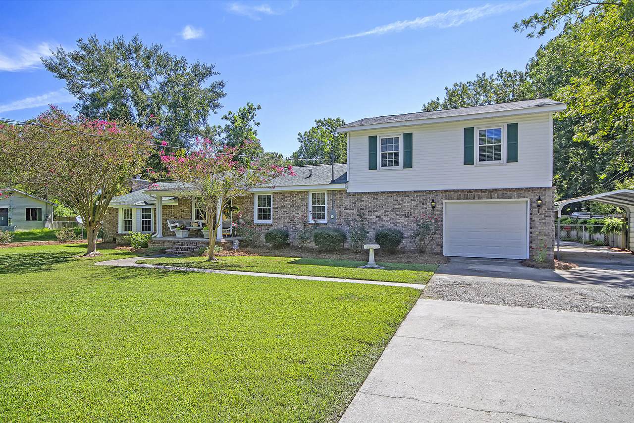 760 Royle Road - Photo 1