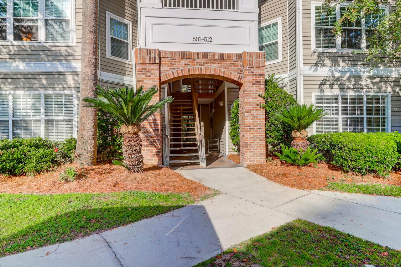 188 Midland Parkway - Photo 1