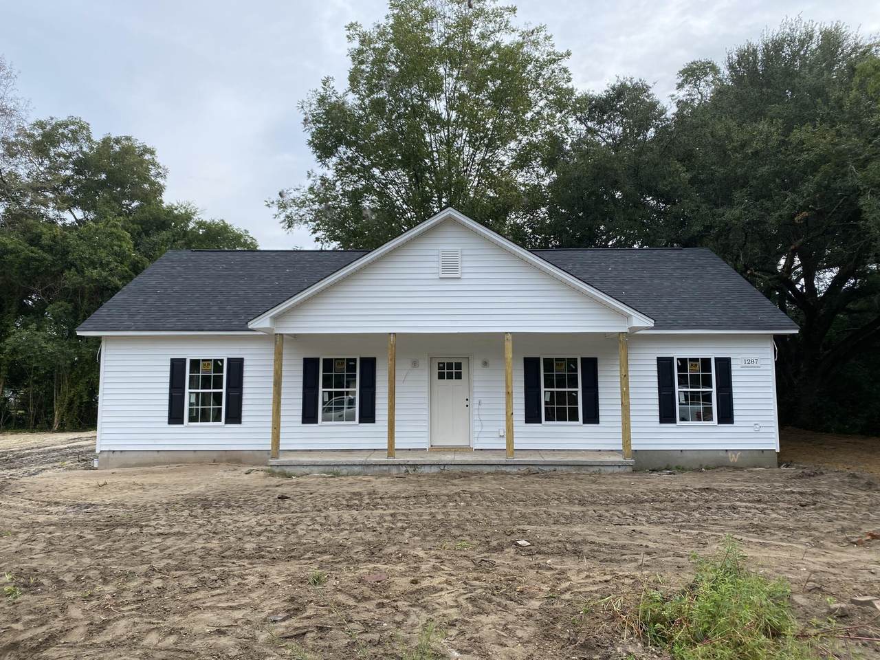 1287 Carolina Avenue - Photo 1