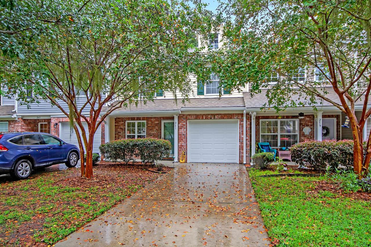 261 Larissa Drive - Photo 1