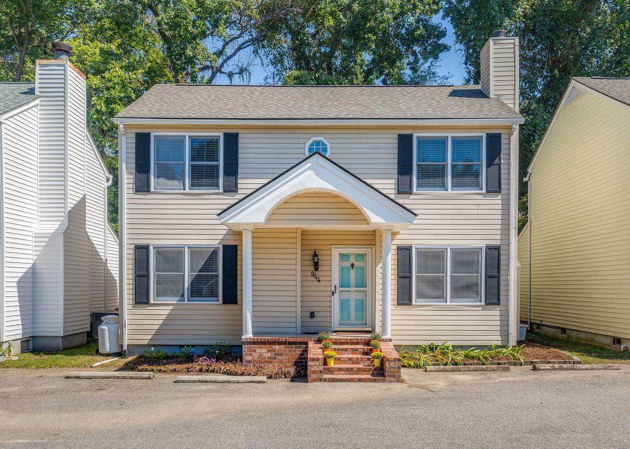 944 Padura Row - Photo 1