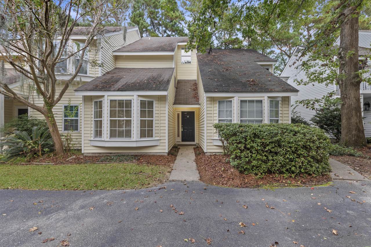 12 Town Park Lane - Photo 1