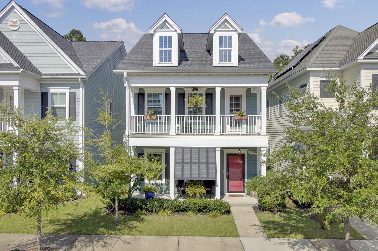 426 Forsythia Avenue - Photo 1