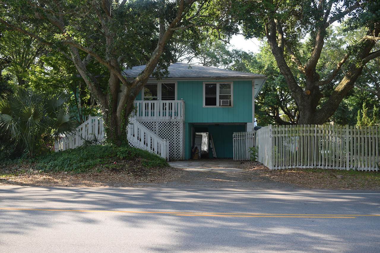 816 Palm Boulevard - Photo 1