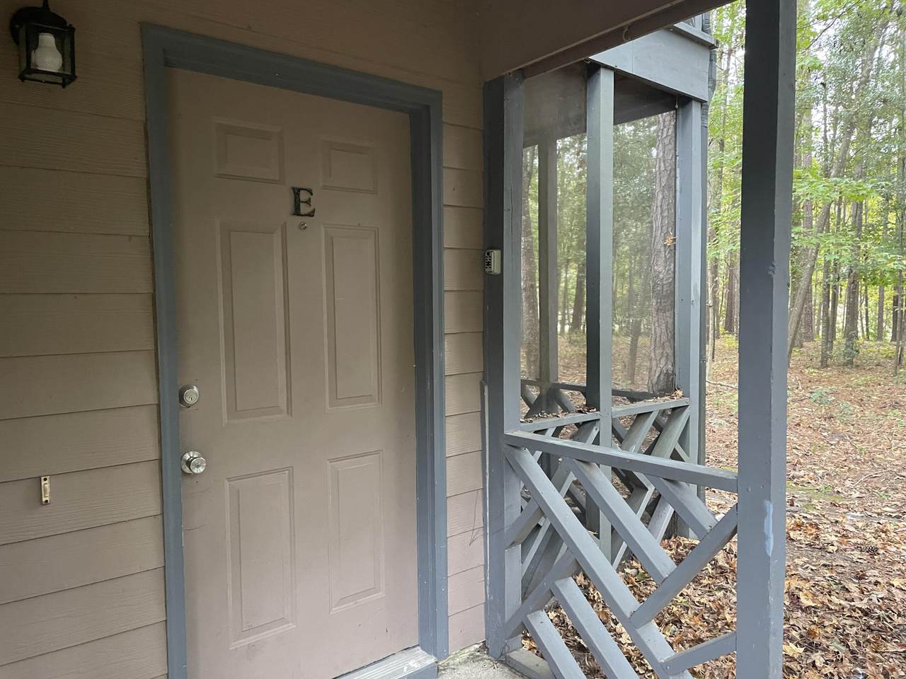 7945 Edgebrook Circle - Photo 1