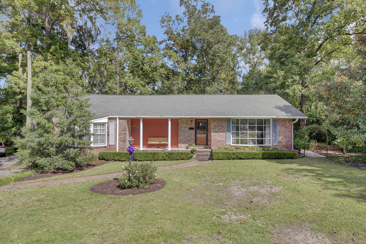 114 California Avenue - Photo 1