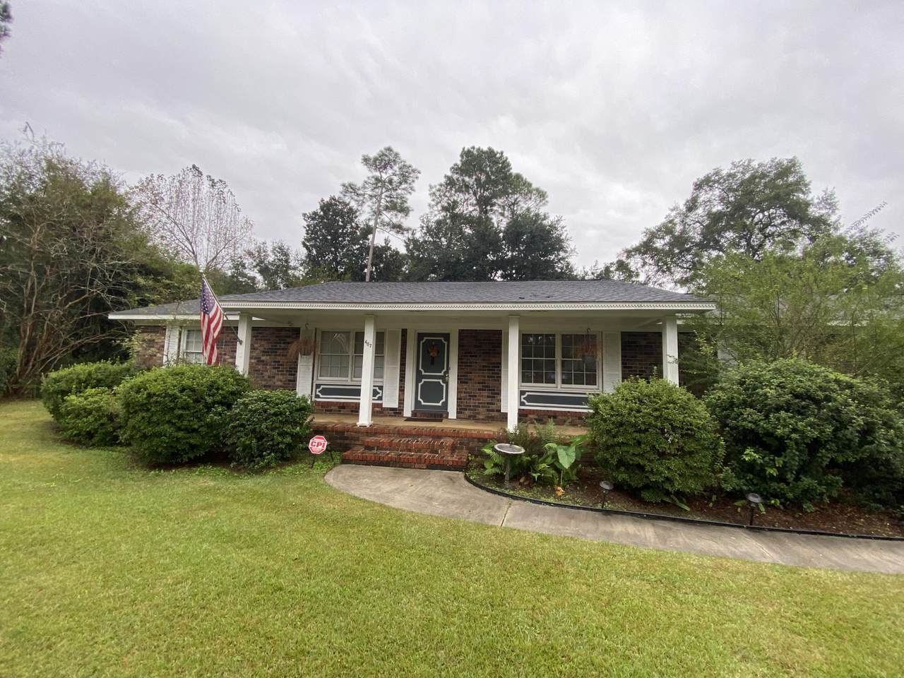 407 Boonehill Road - Photo 1