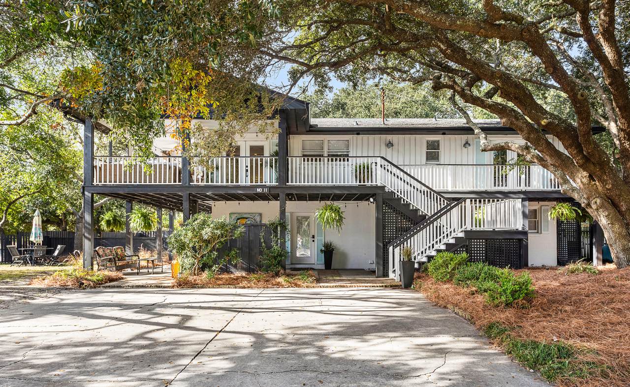 11 44th Avenue - Photo 1