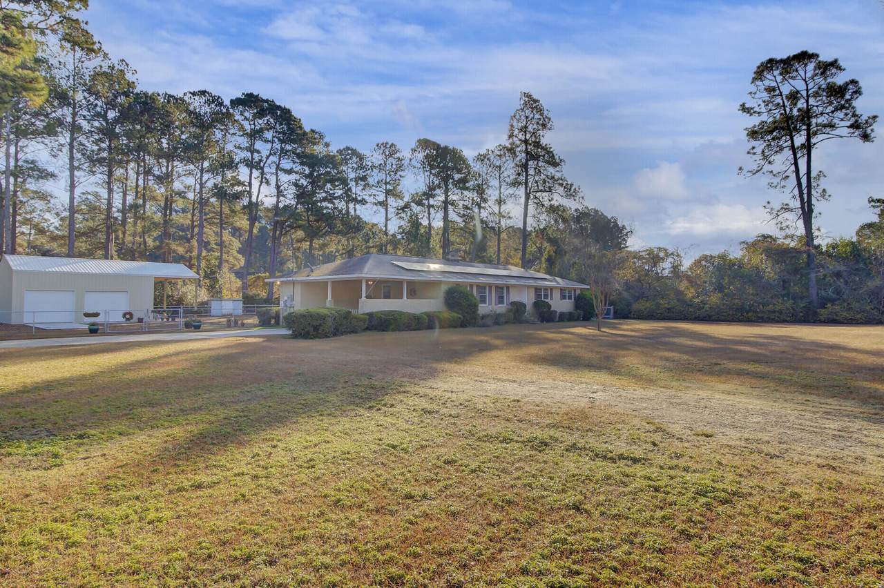 1544 Bennett Circle - Photo 1