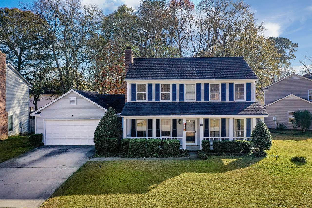127 Wainwright Manor - Photo 1
