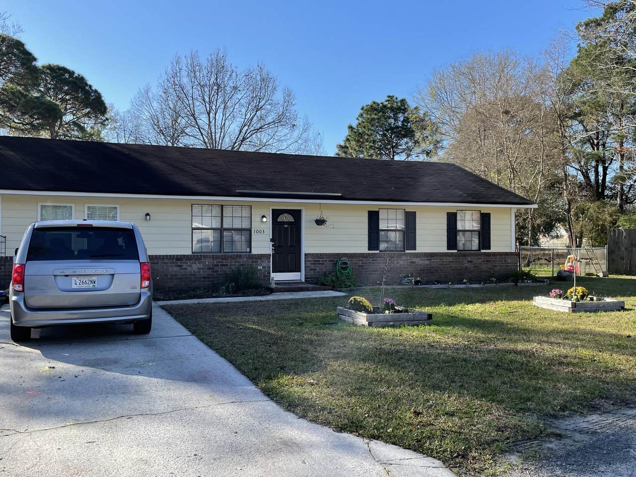 1003 Colony Court - Photo 1