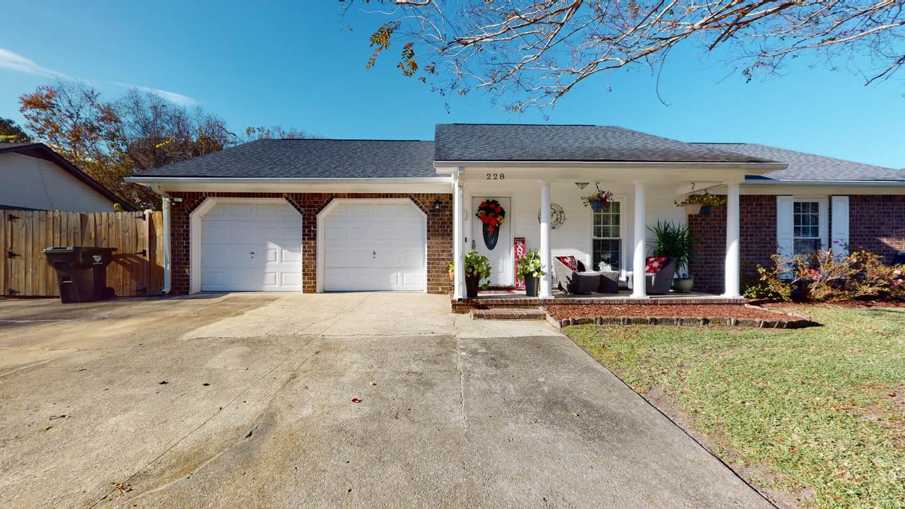 228 Houston Drive - Photo 1