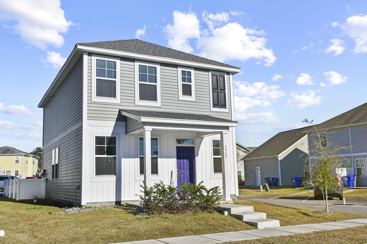3965 Neomi Street - Photo 1