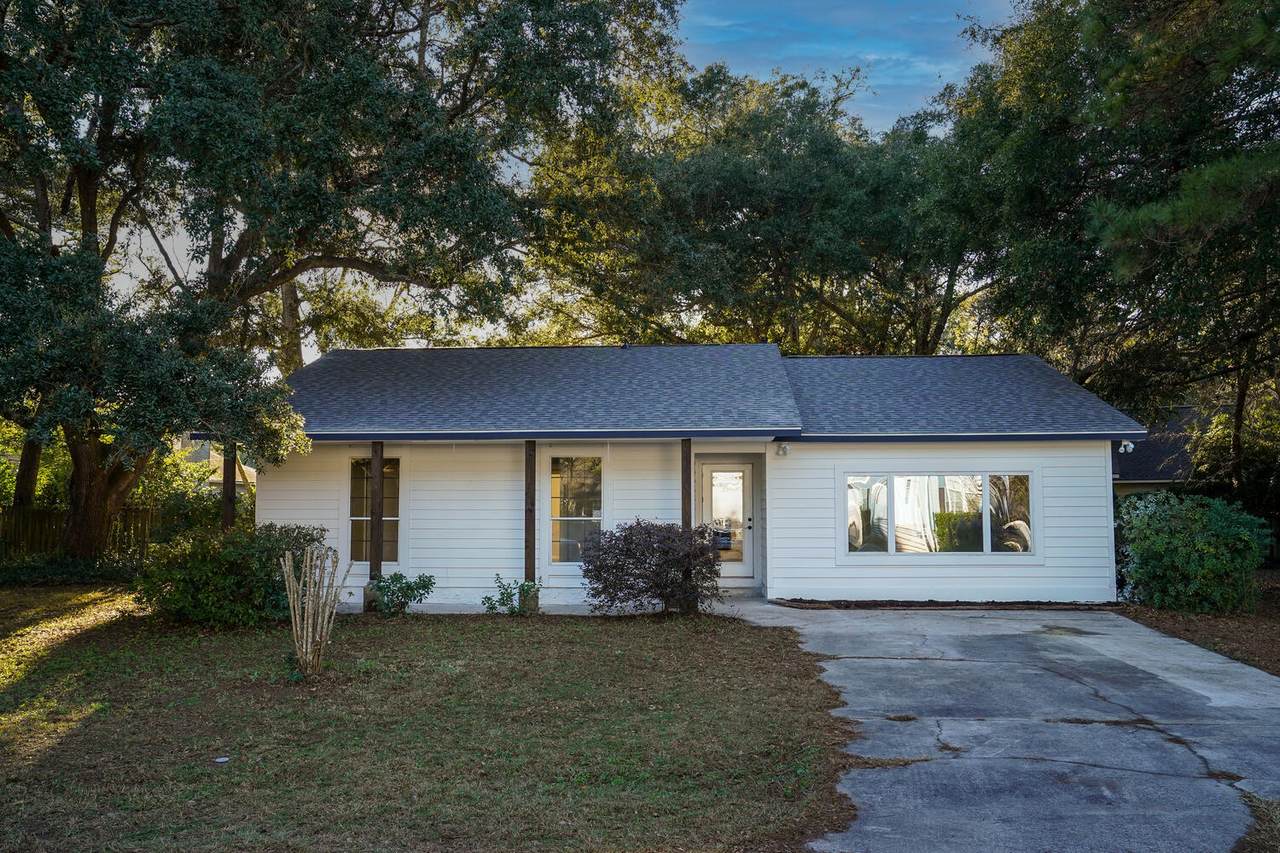 24 Brockman Drive - Photo 1