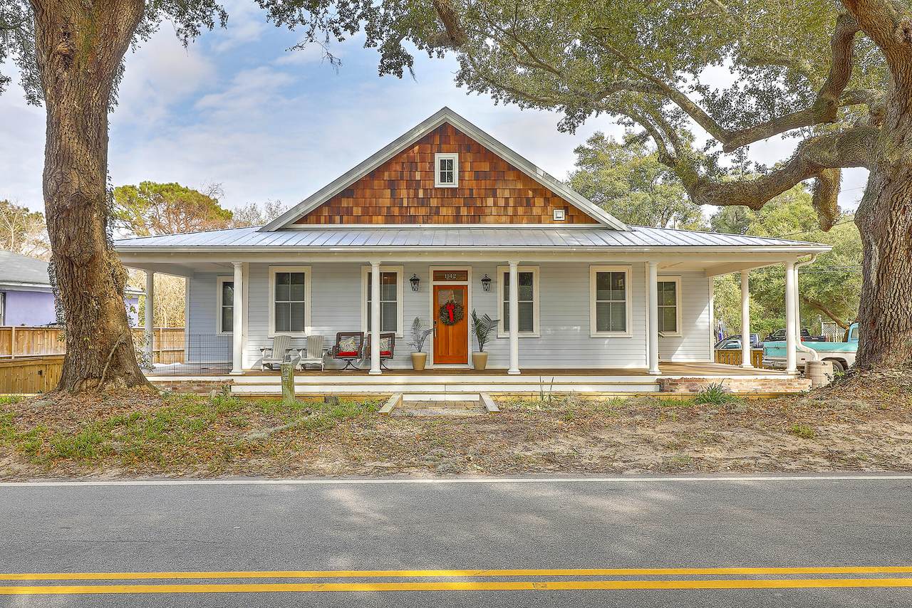 1142 Camp Road - Photo 1