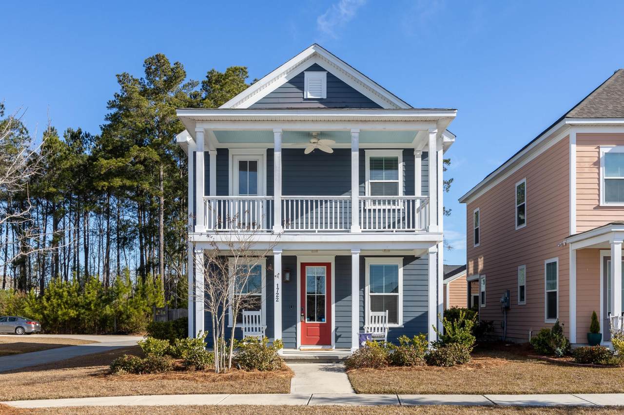 1722 Sparkleberry Lane - Photo 1