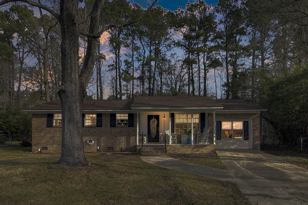 227 Froman Drive - Photo 1