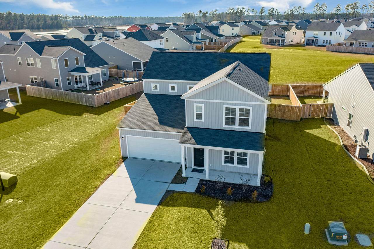 796 Sienna Way - Photo 1