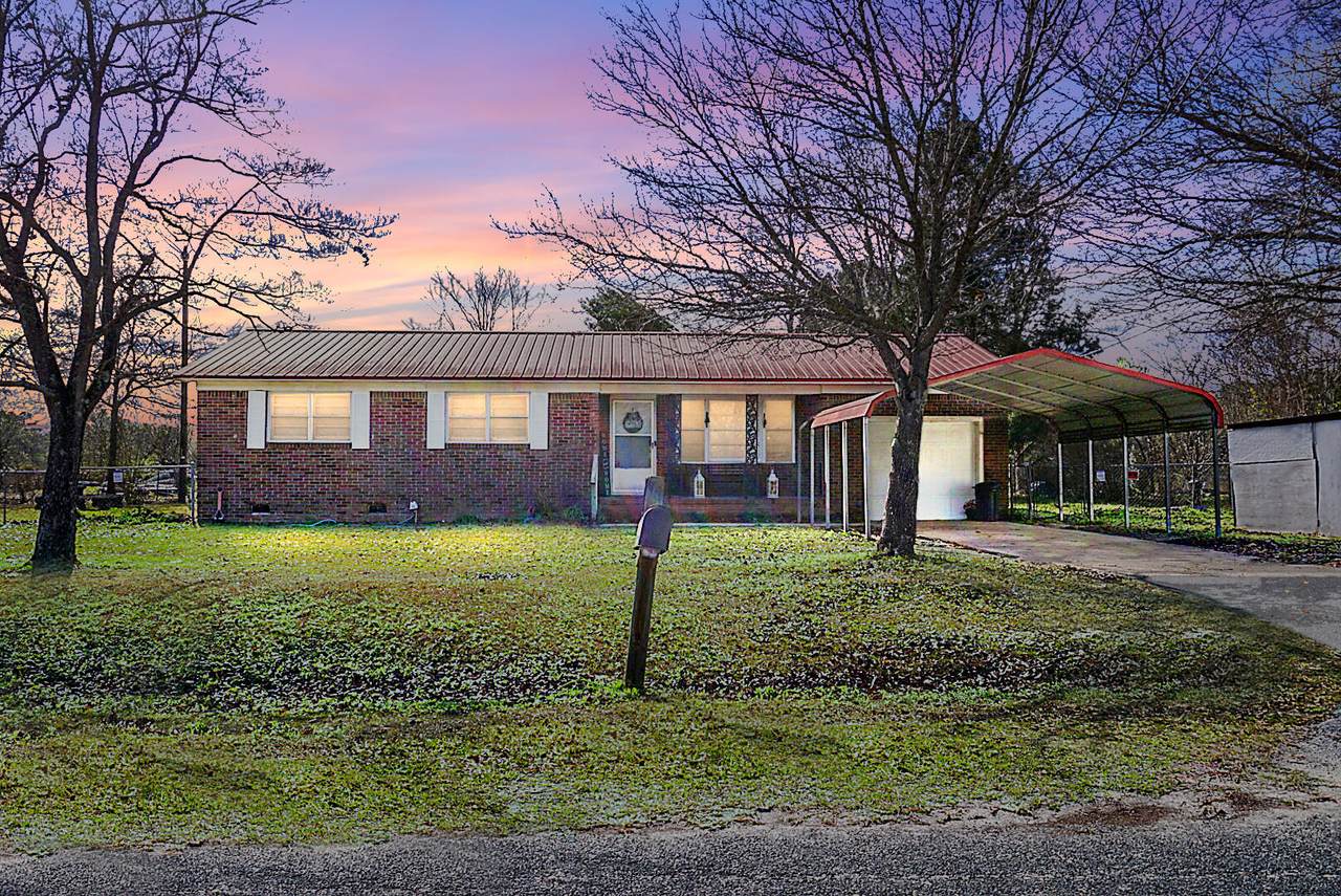 1187 Betaw Road - Photo 1