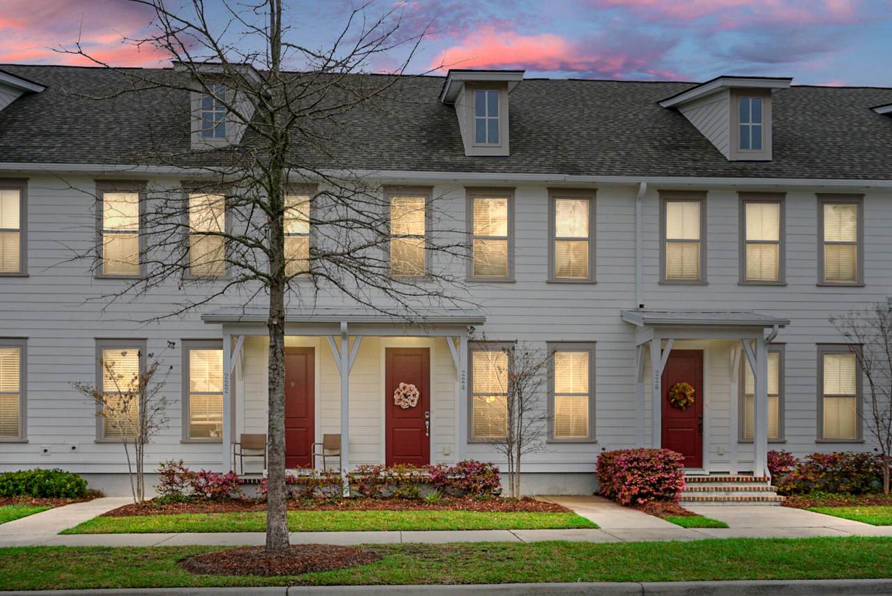 224 Oak Park Street - Photo 1