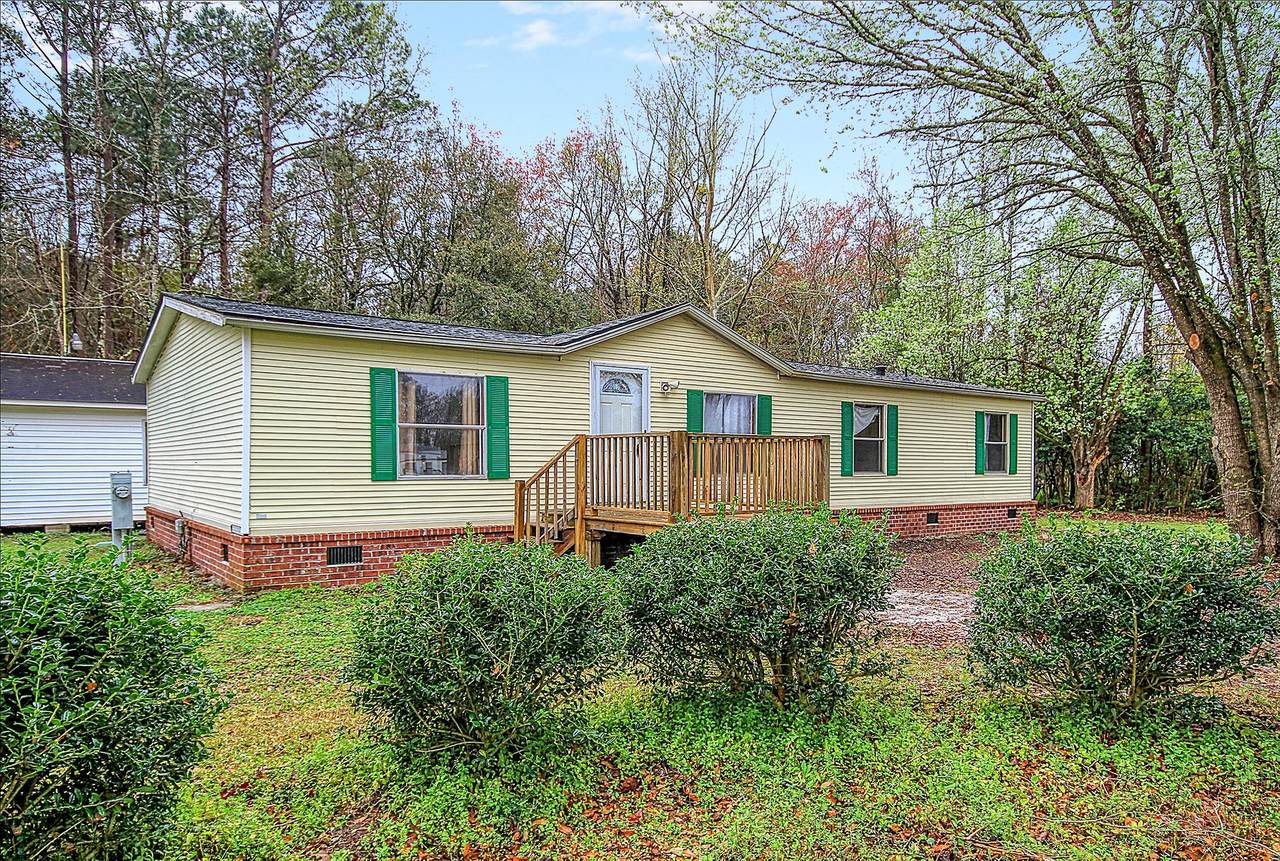 229 Ambassador Avenue - Photo 1