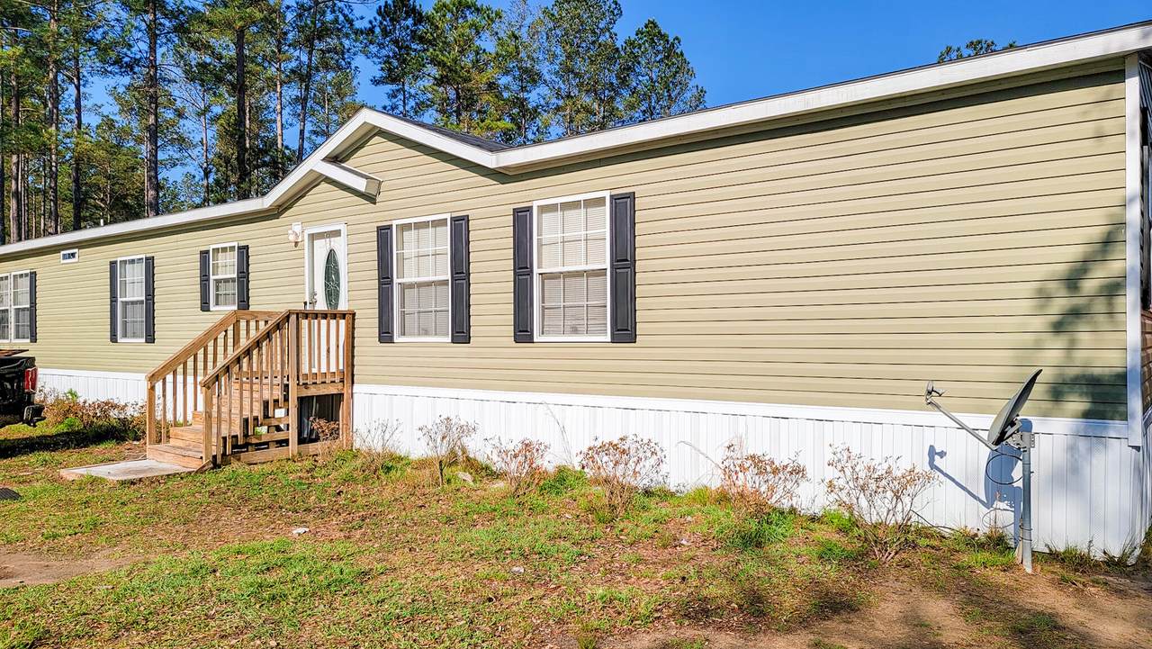 330 Maple Ridge Road - Photo 1