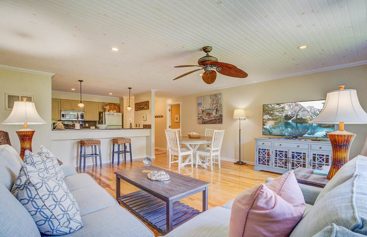 21 Lagoon Villa - Photo 1
