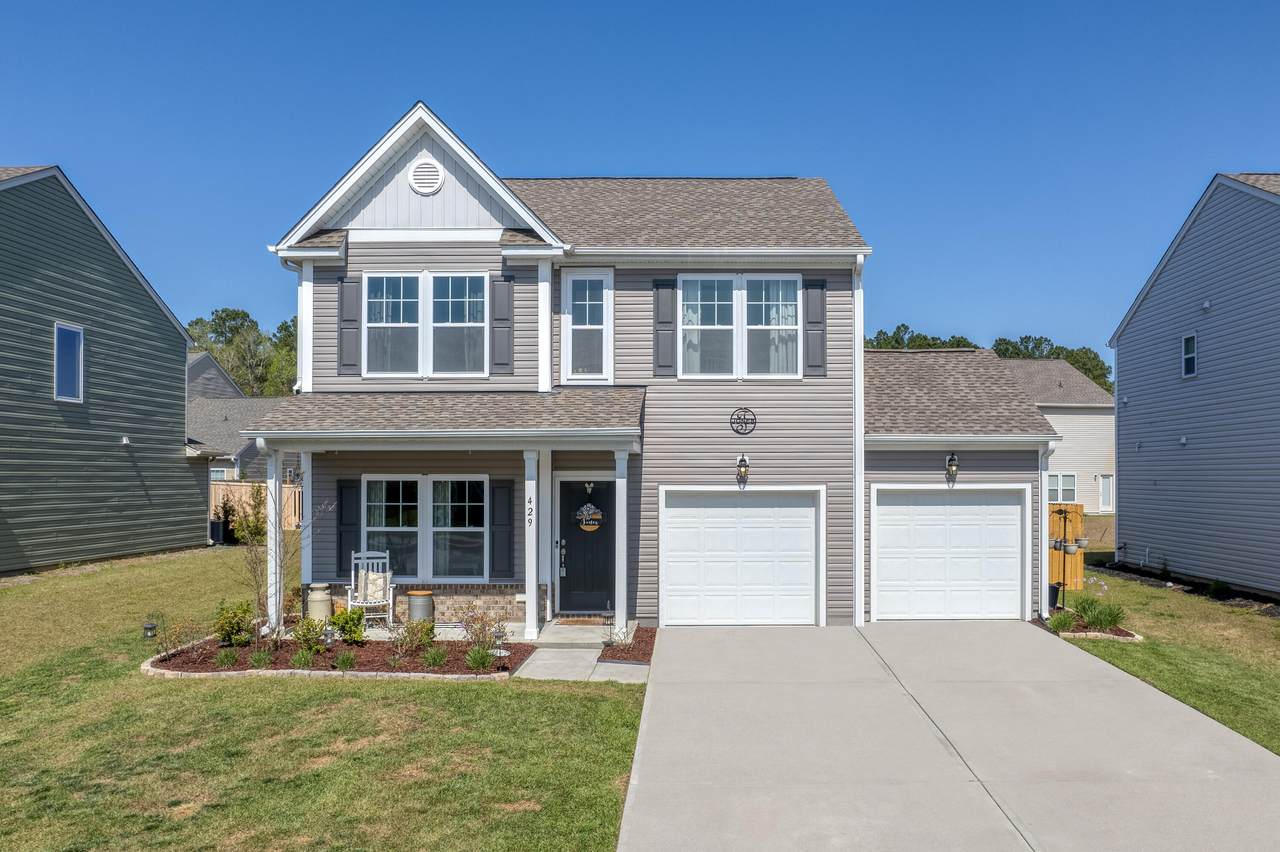 429 Thoroughbred Drive - Photo 1