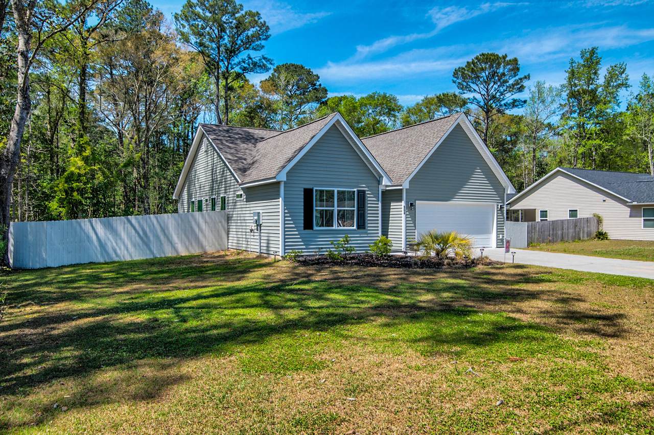 964 Leonard Drive - Photo 1