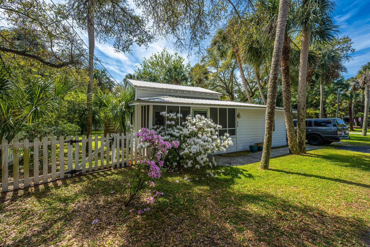 309 Cooper Avenue - Photo 1